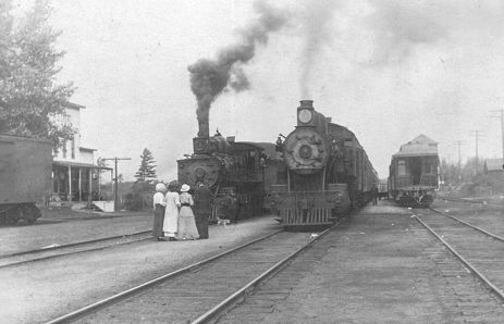 GRI Walton Junction with train